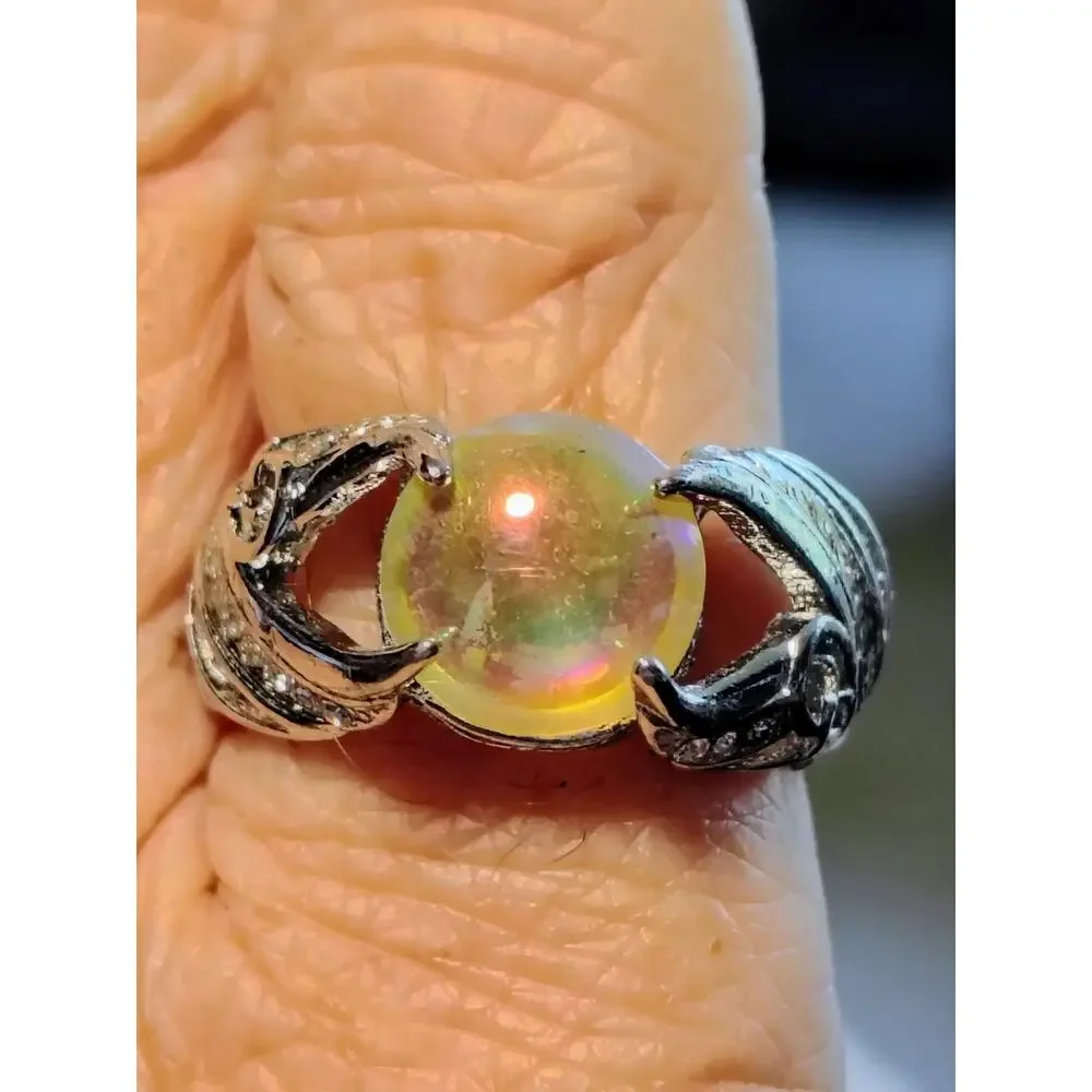 Silver Tone Opalescent Glass Cabochon Ring Size 9